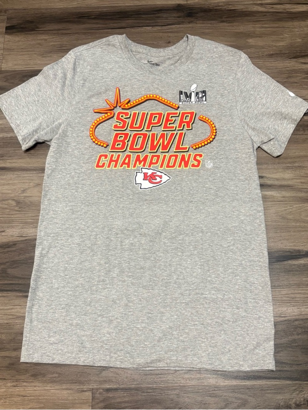 Nike Grey Heather Crewneck Graphic Tee